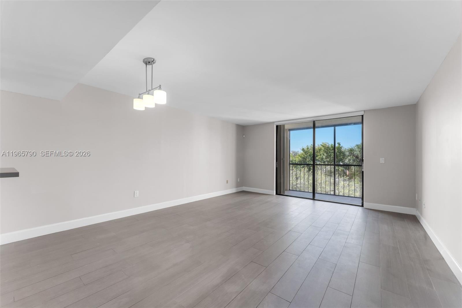 8045 SW 107th Ave #303 Miami, FL 33173