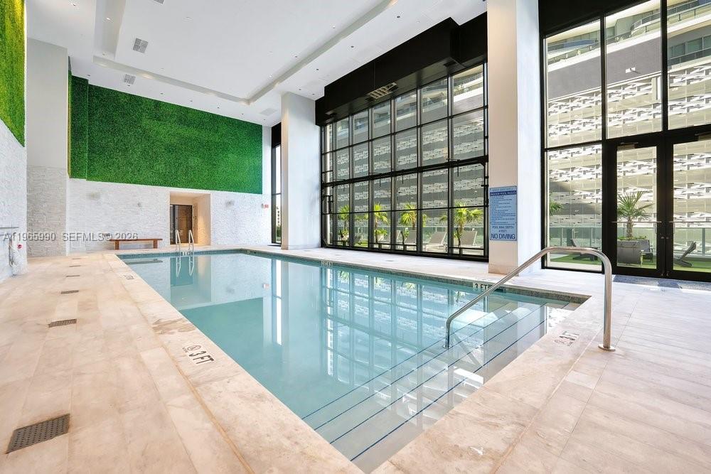 1010 Brickell Ave #4011 Miami, FL 33131