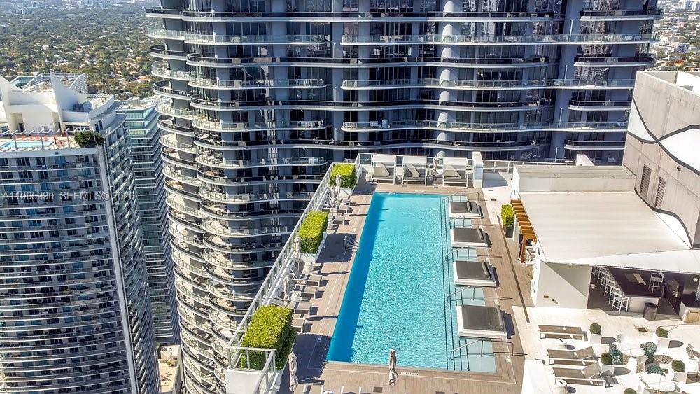 1010 Brickell Ave #4011 Miami, FL 33131