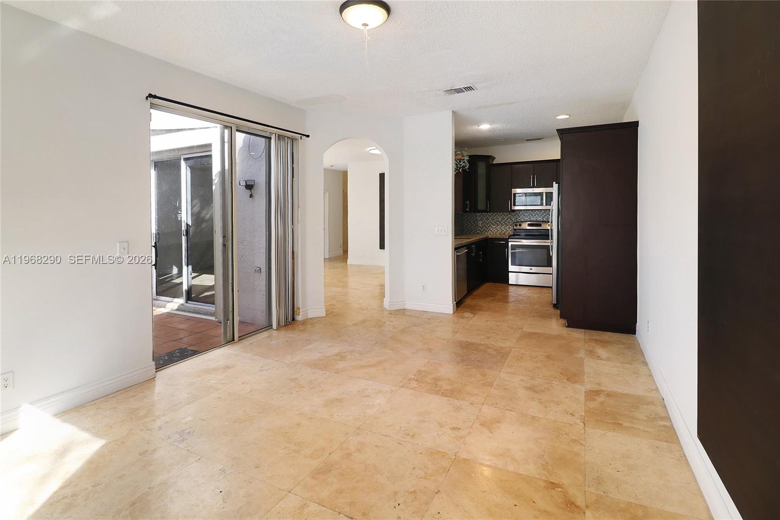 13212 NW 8th St Pembroke Pines, FL 33028