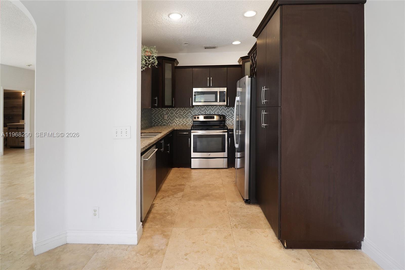 13212 NW 8th St Pembroke Pines, FL 33028