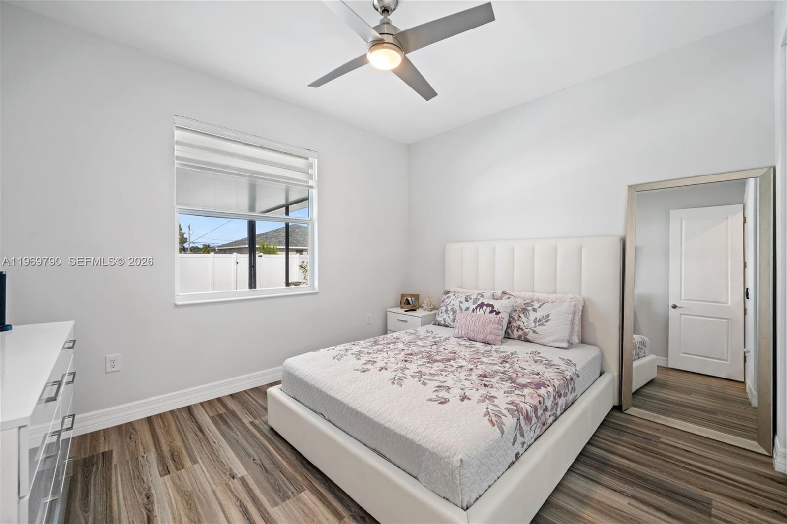 1017 NW 15th Ter Cape Coral, FL 33993