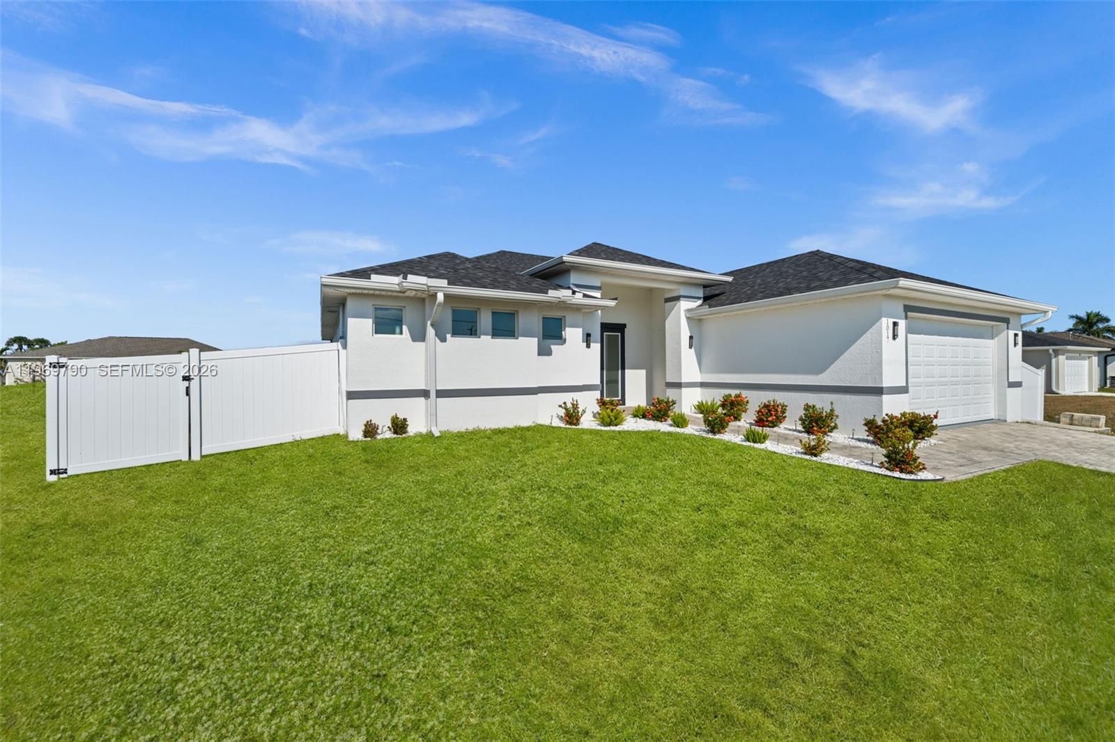 1017 NW 15th Ter Cape Coral, FL 33993