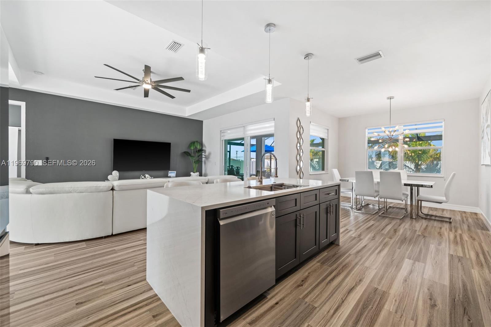 1017 NW 15th Ter Cape Coral, FL 33993