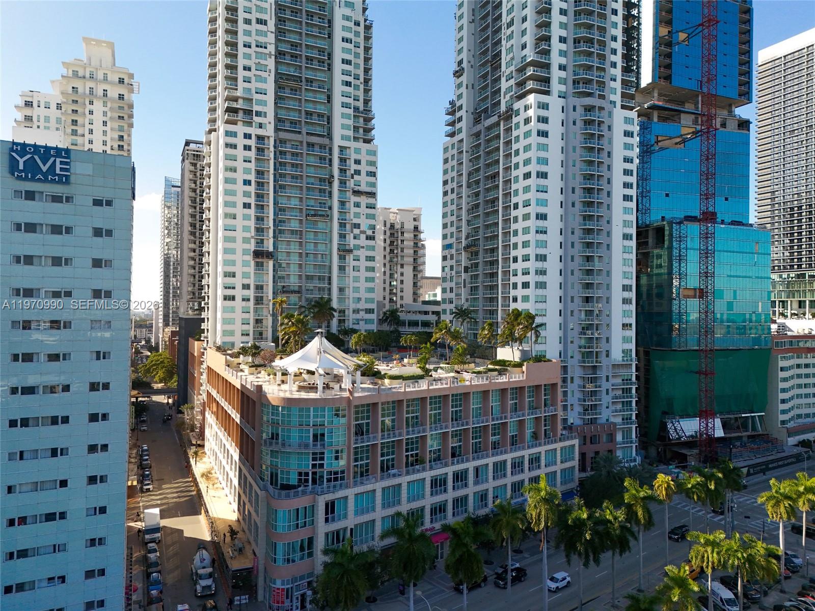 image Vizcayne South26