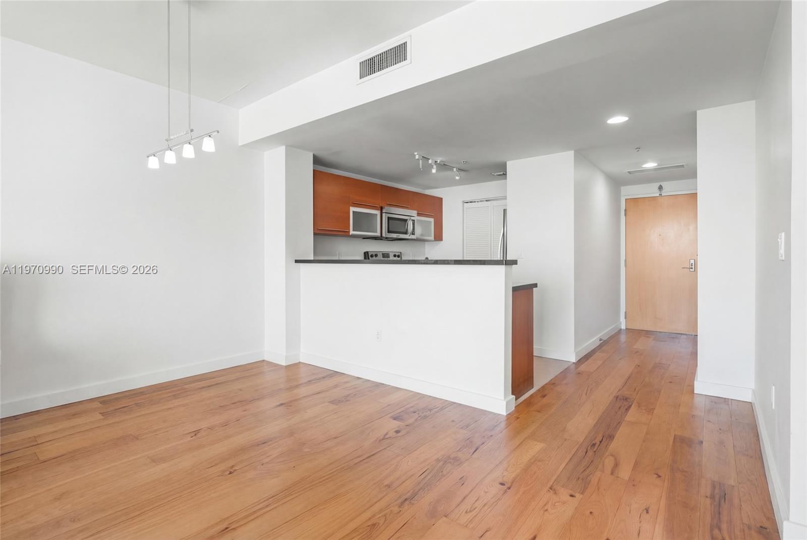 image Vizcayne South2