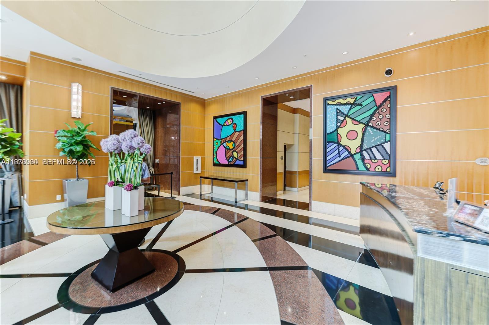 image Vizcayne South37