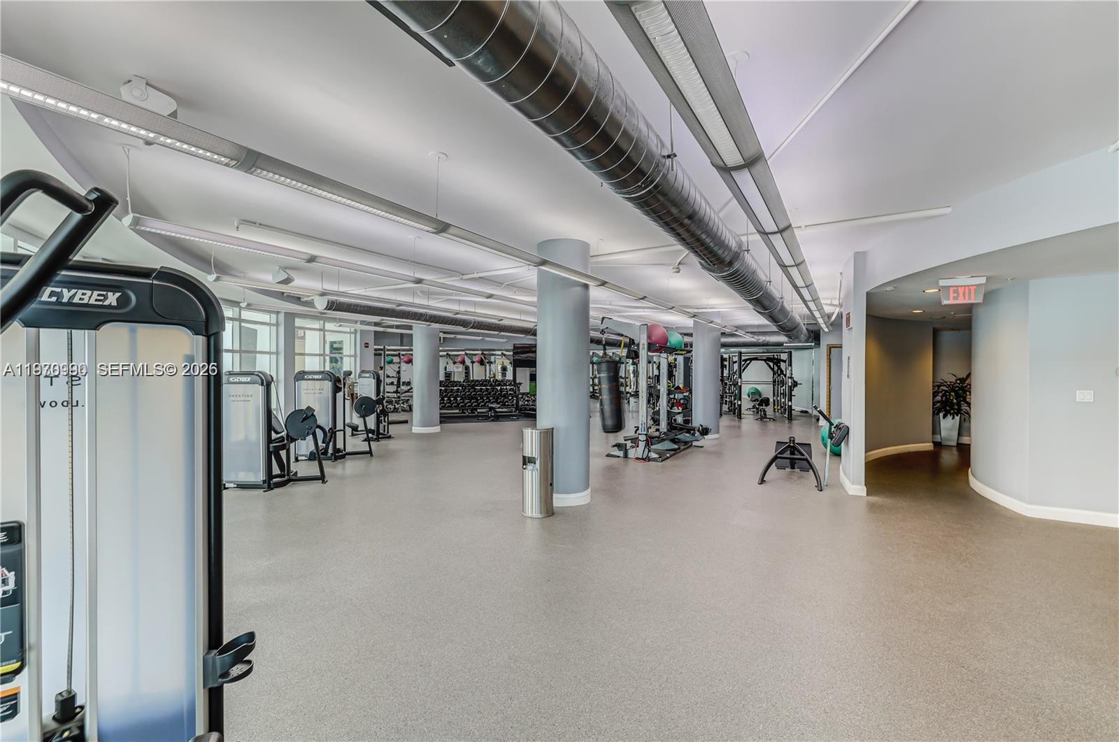 image Vizcayne South42