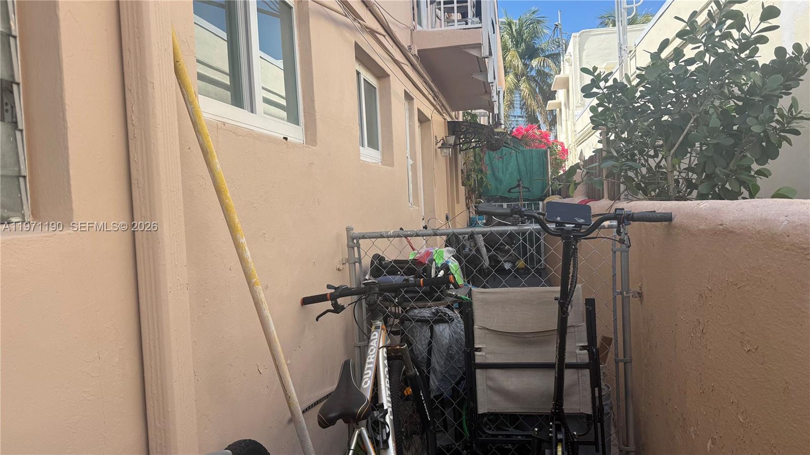 549 Meridian Ave #5 Miami Beach, FL 33139