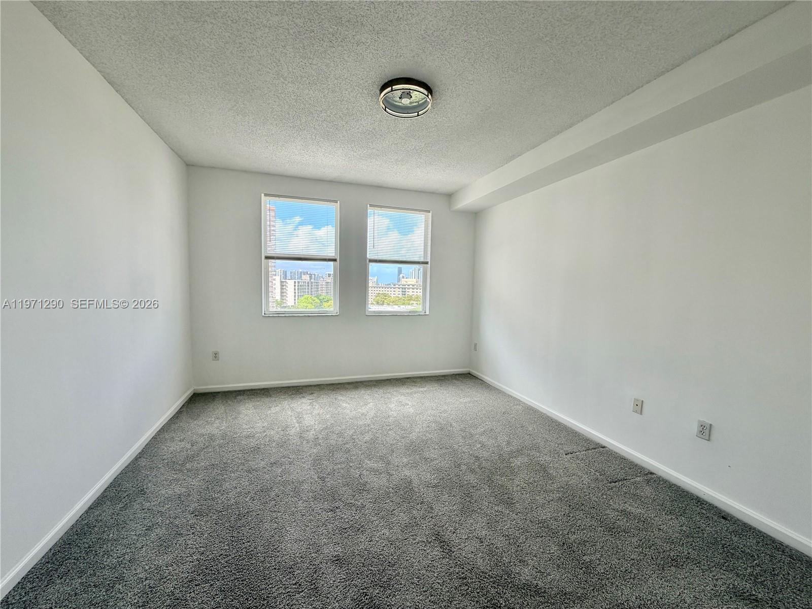 image Porto Bellagio Condo34