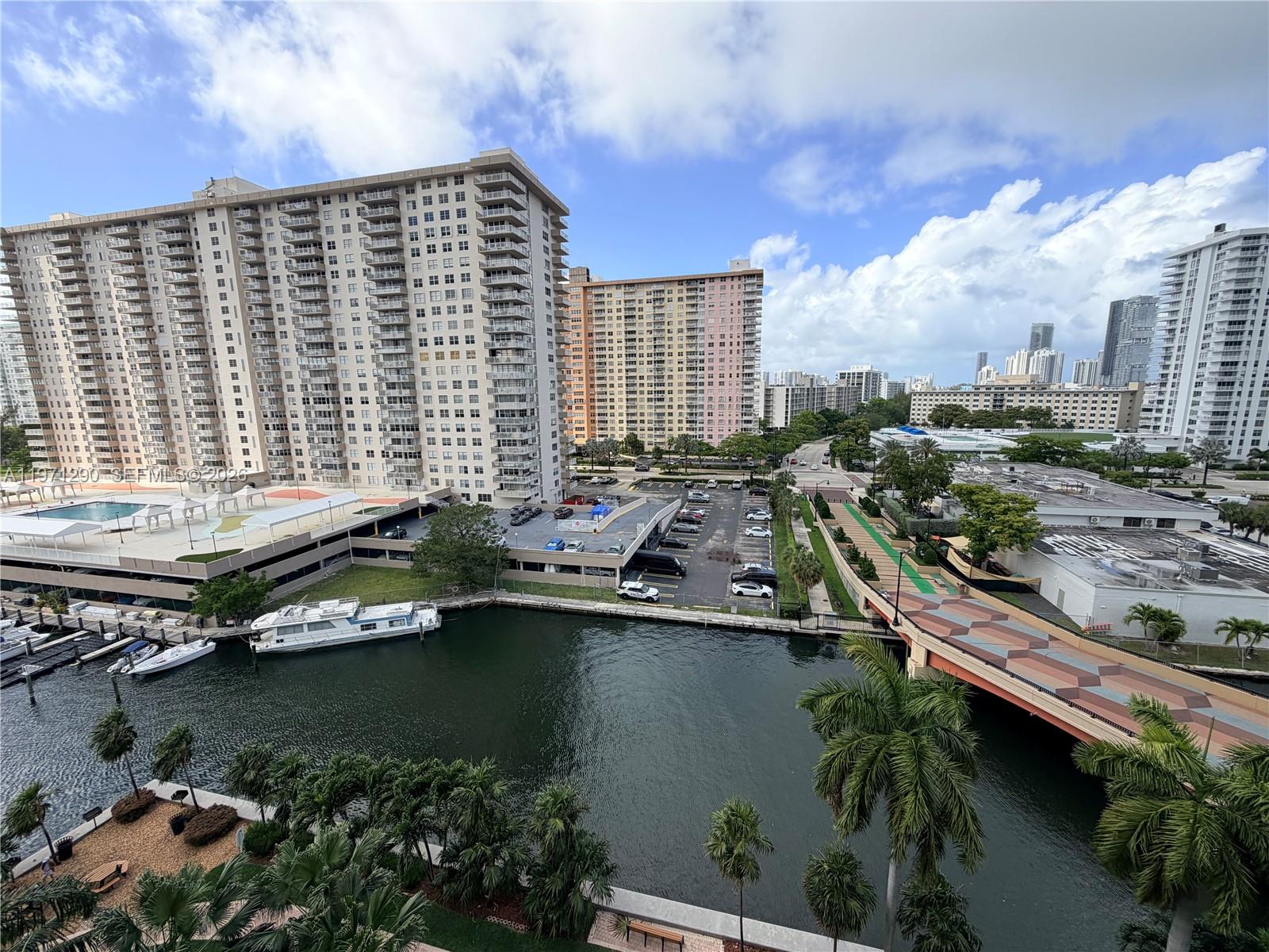 image Porto Bellagio Condo36