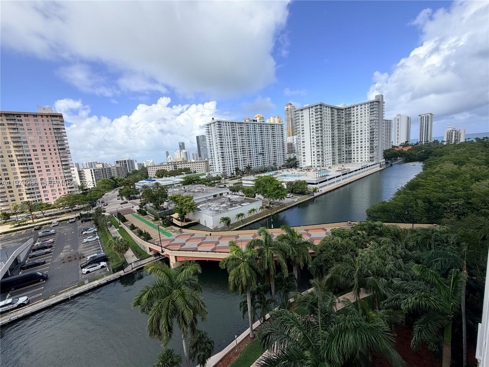 image Porto Bellagio Condo37
