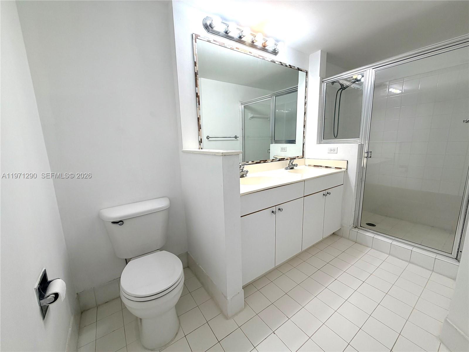 image Porto Bellagio Condo42