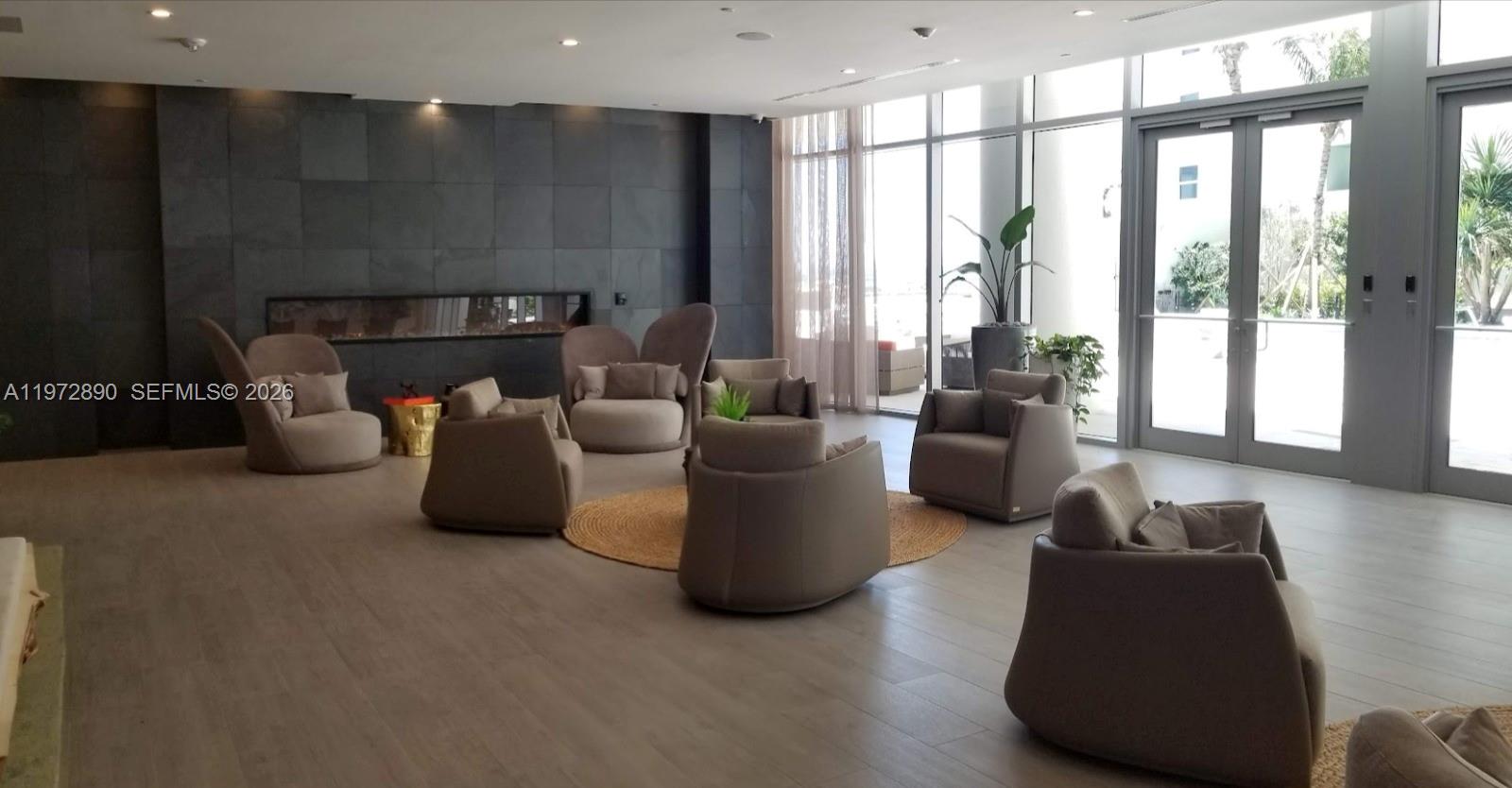 image Aria on the Bay13