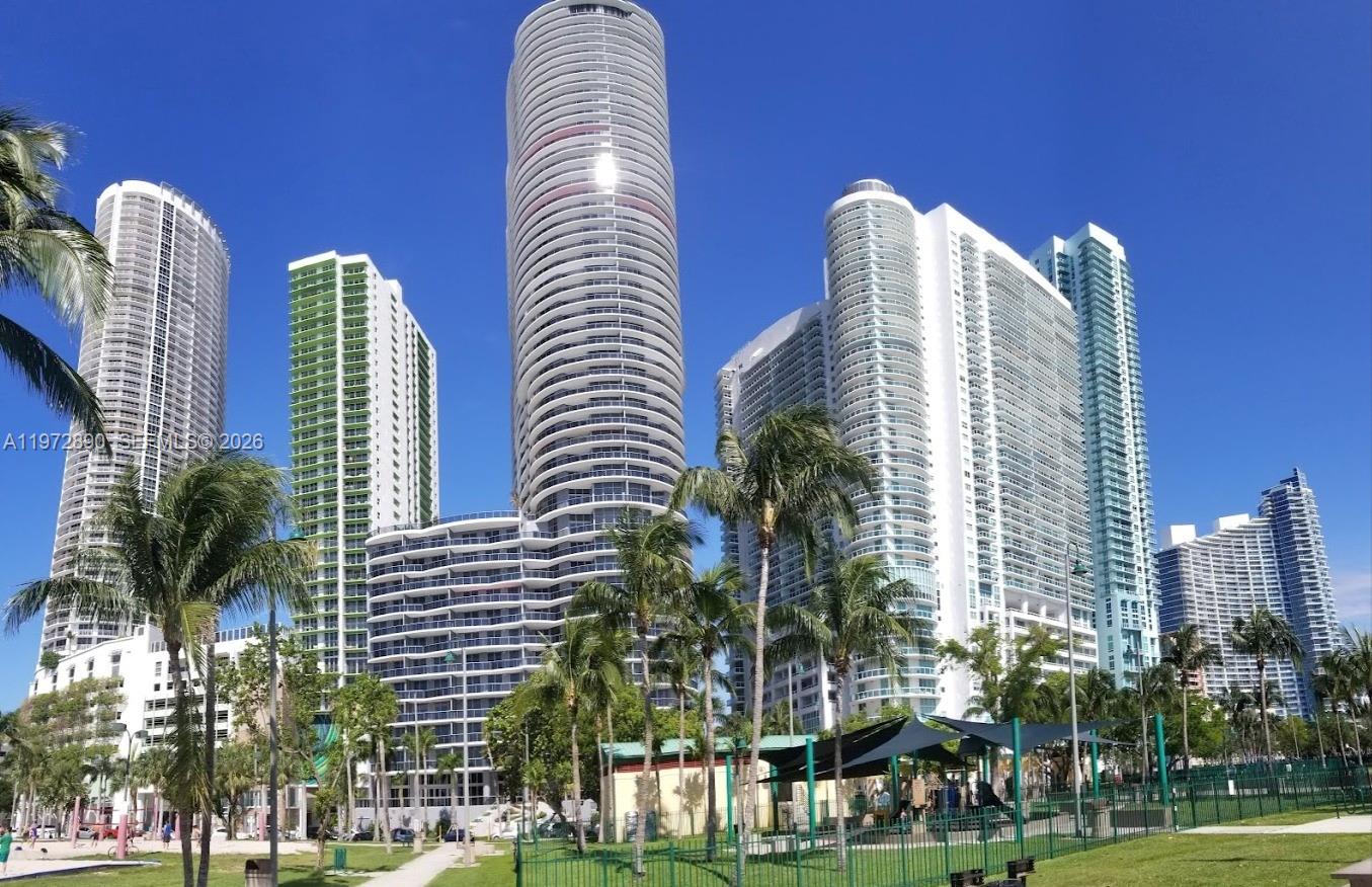 image Aria on the Bay8