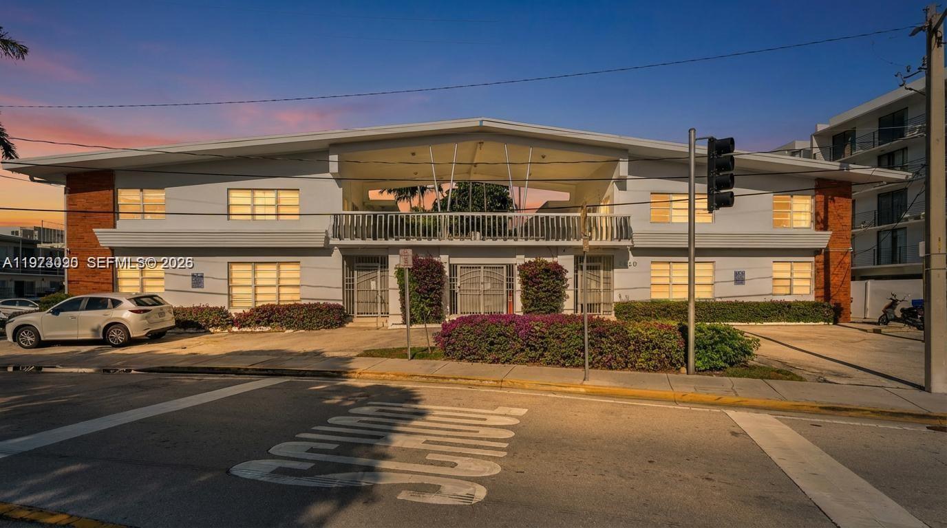 8080 Tatum Waterway Dr #25