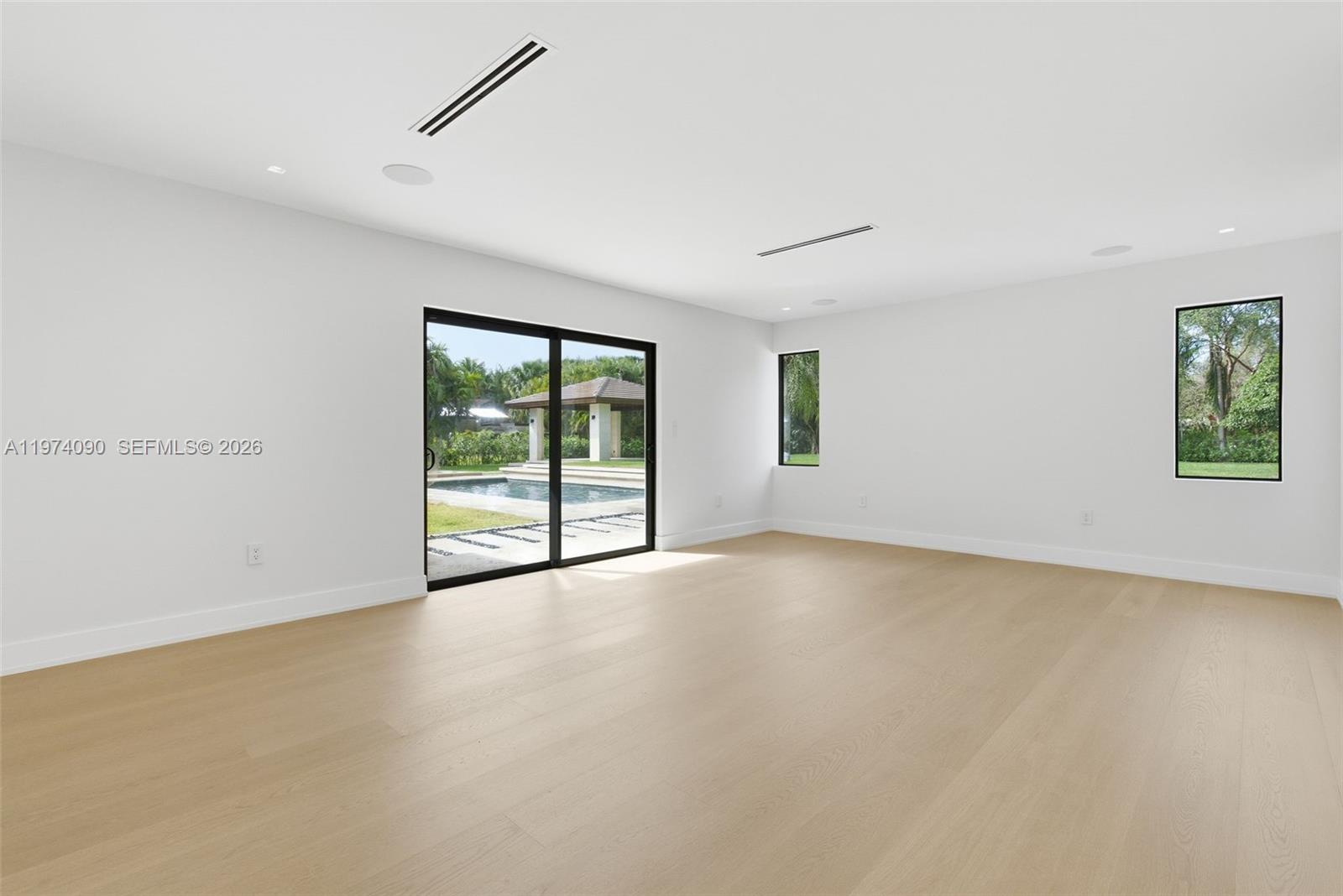 12050 SW 90th Ave Miami, FL 33176