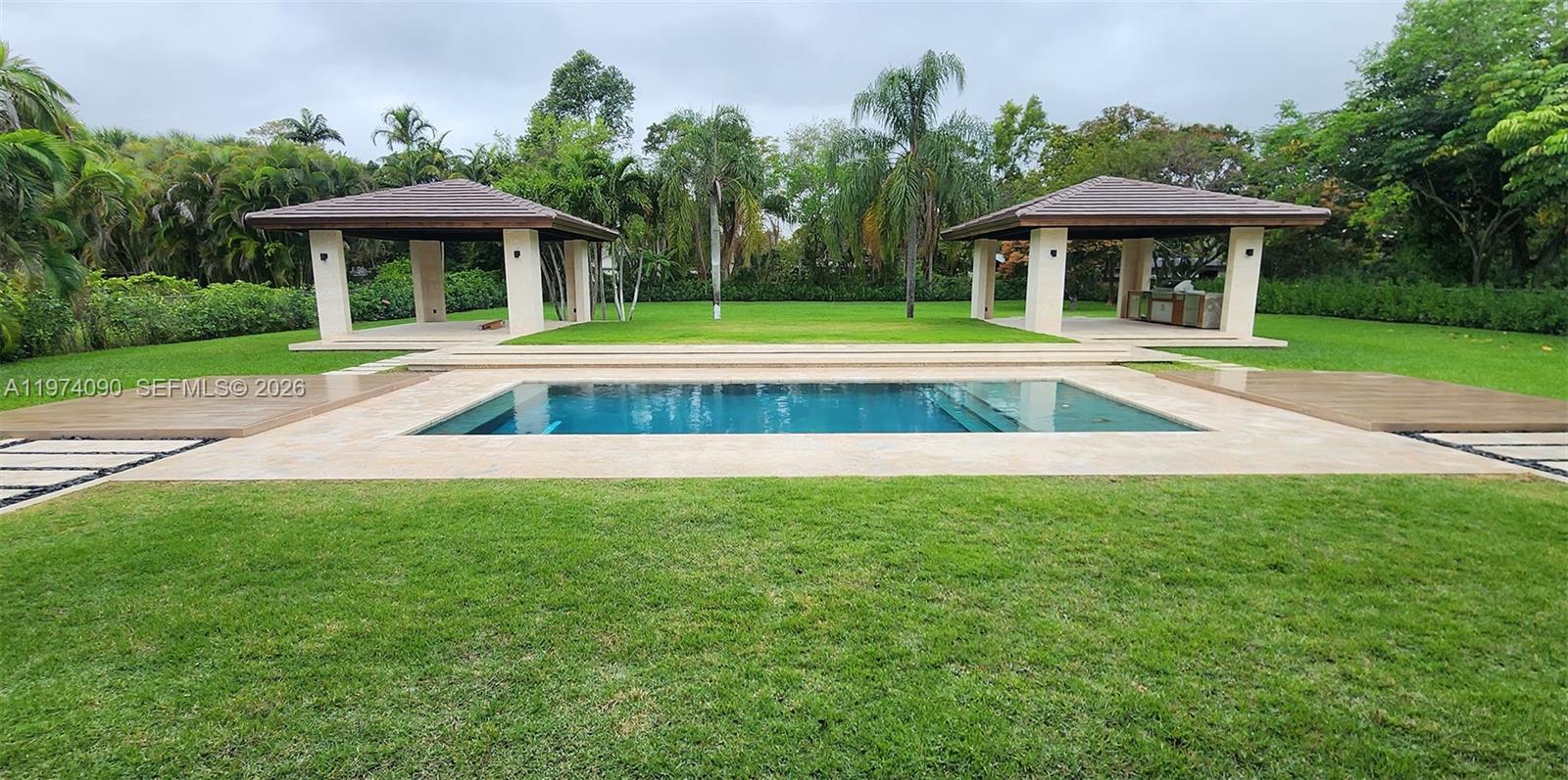 12050 SW 90th Ave Miami, FL 33176