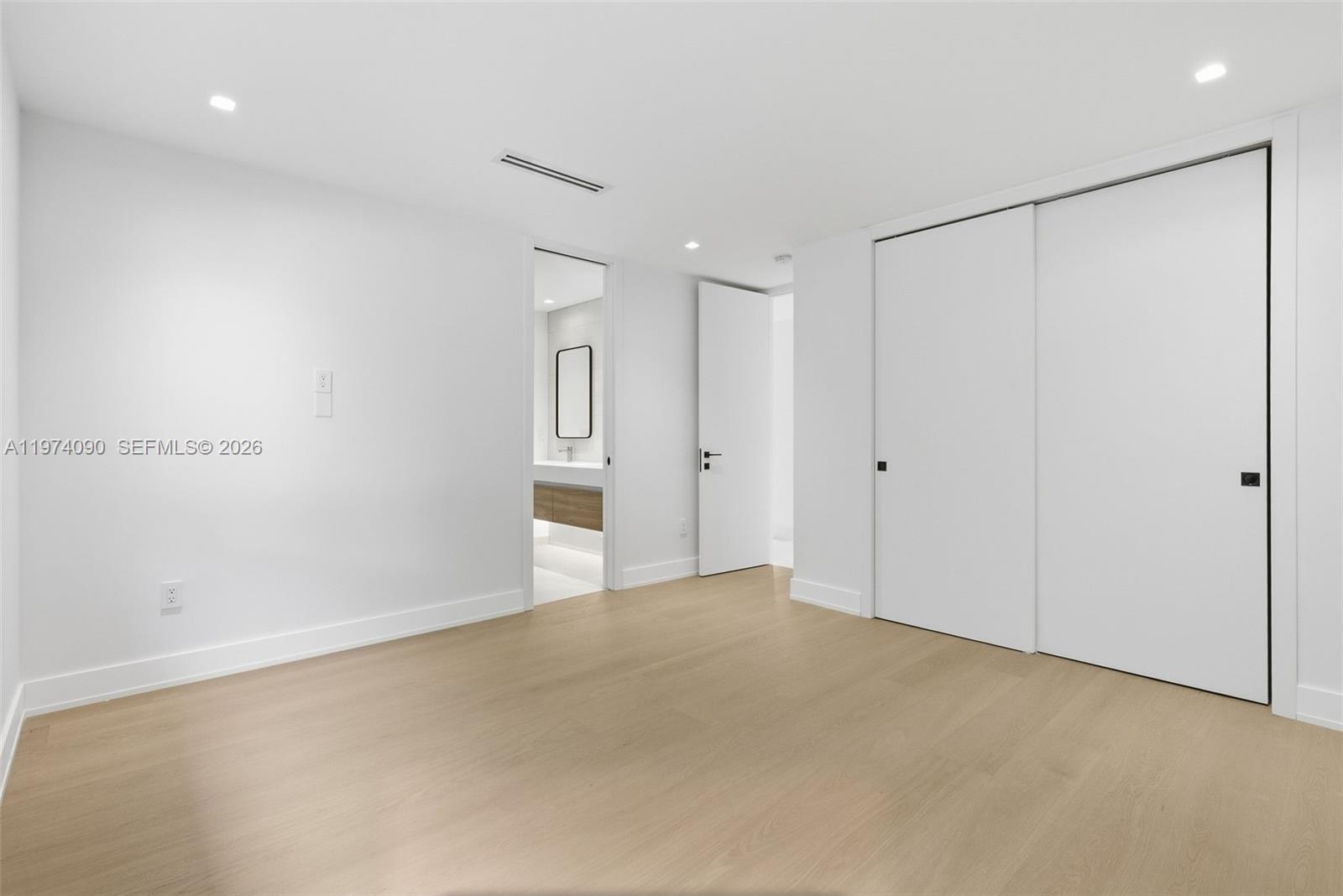 12050 SW 90th Ave Miami, FL 33176