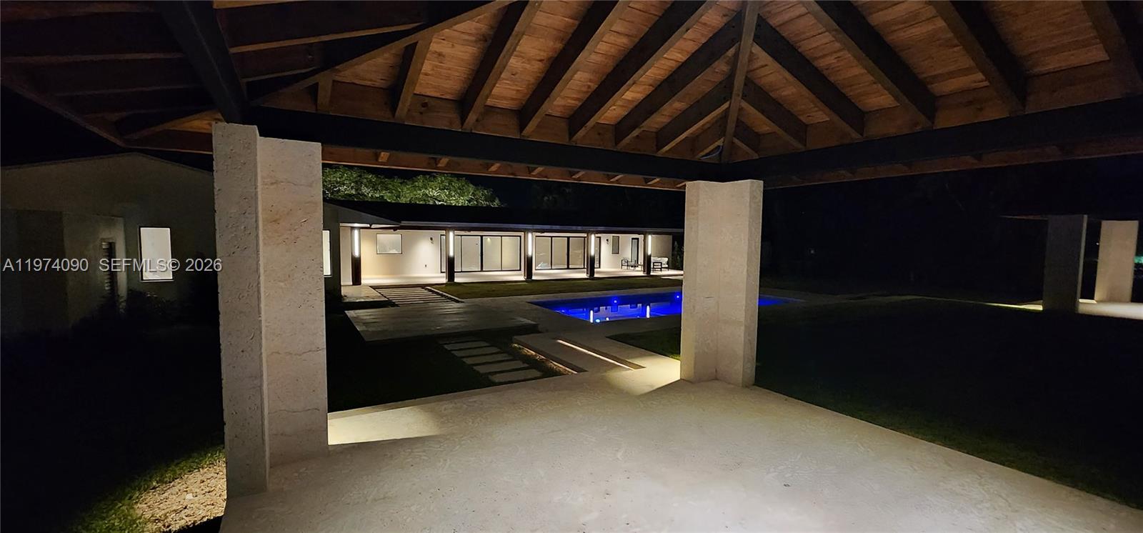 12050 SW 90th Ave Miami, FL 33176