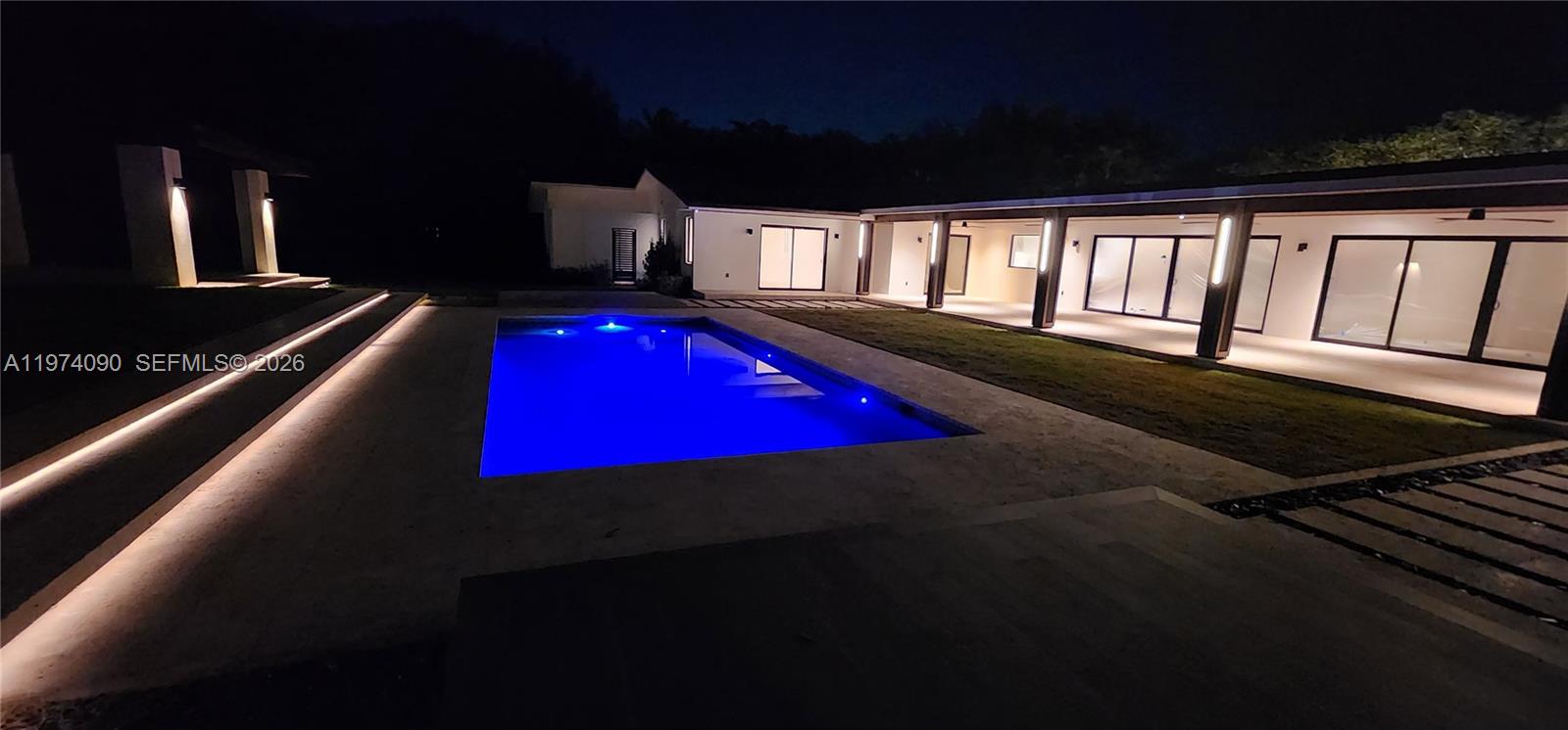 12050 SW 90th Ave Miami, FL 33176