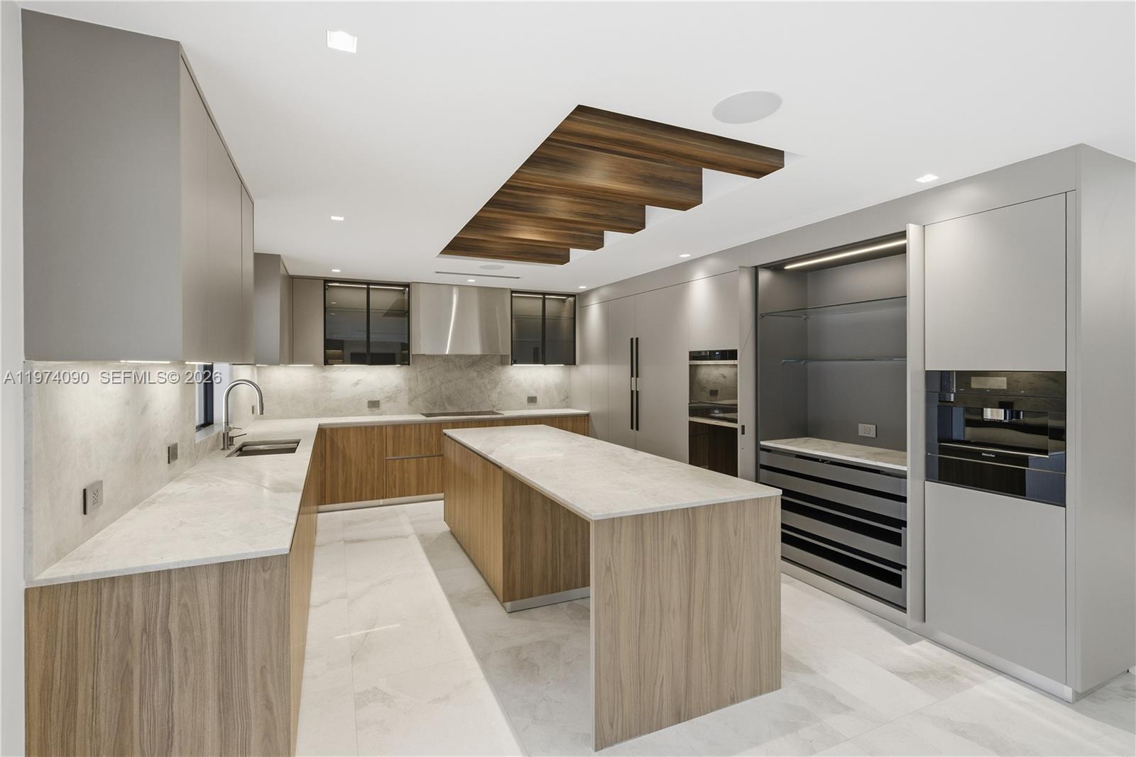 12050 SW 90th Ave Miami, FL 33176