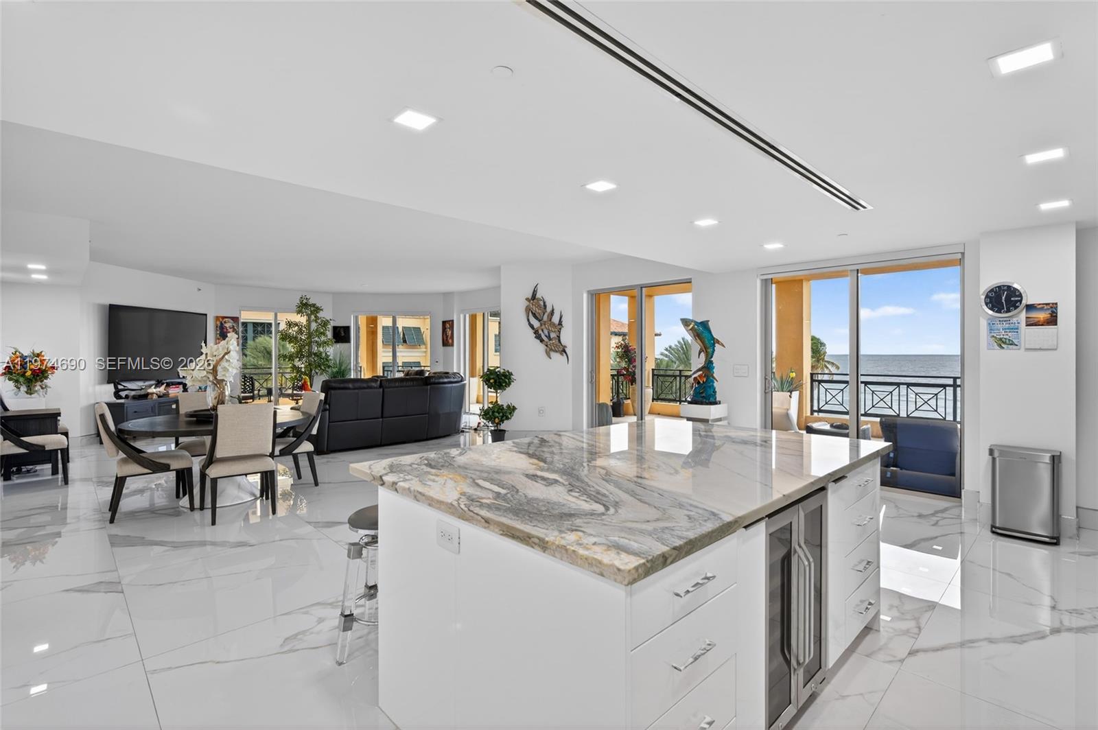 3415 N Ocean Dr #401 Hollywood, FL 33019