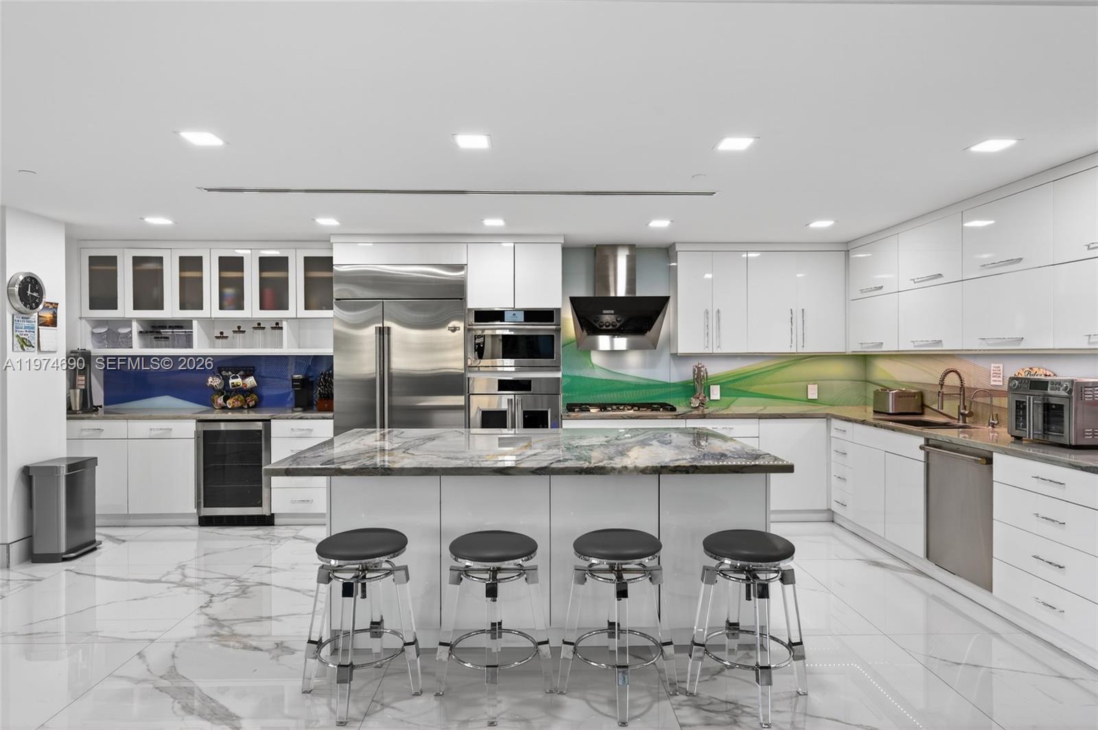 3415 N Ocean Dr #401 Hollywood, FL 33019