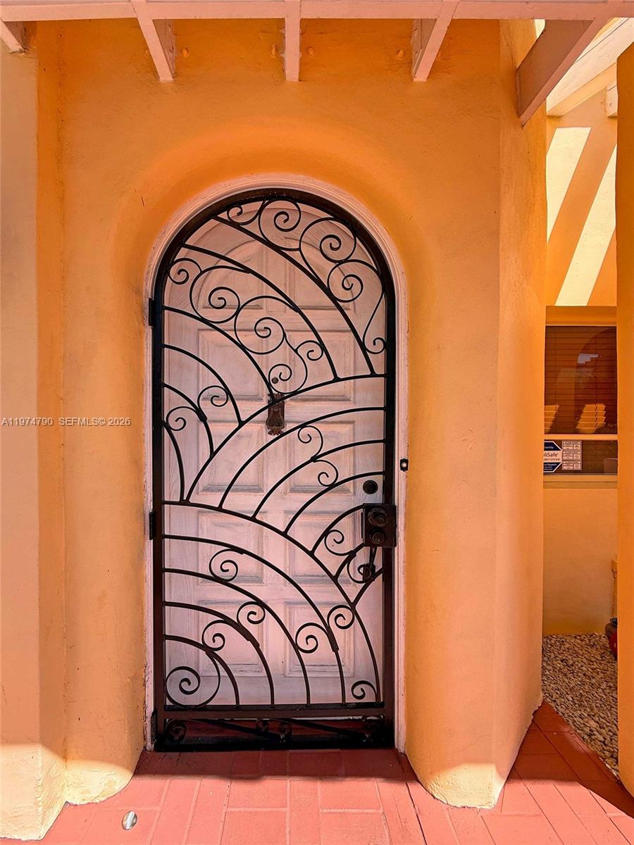 1727 SW 11th Ter Miami, FL 33135