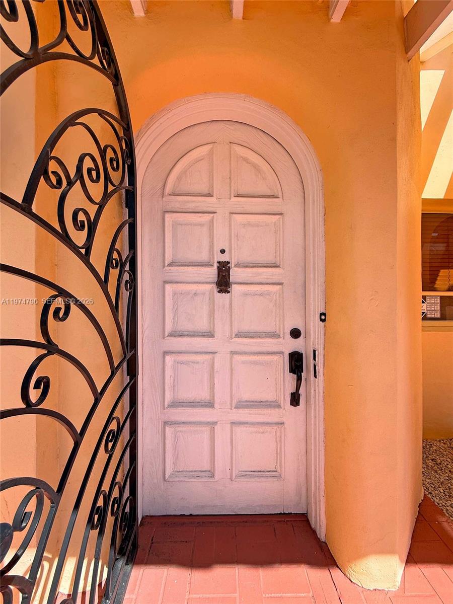 1727 SW 11th Ter Miami, FL 33135