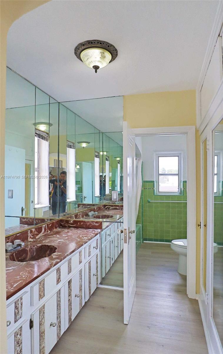 1727 SW 11th Ter Miami, FL 33135