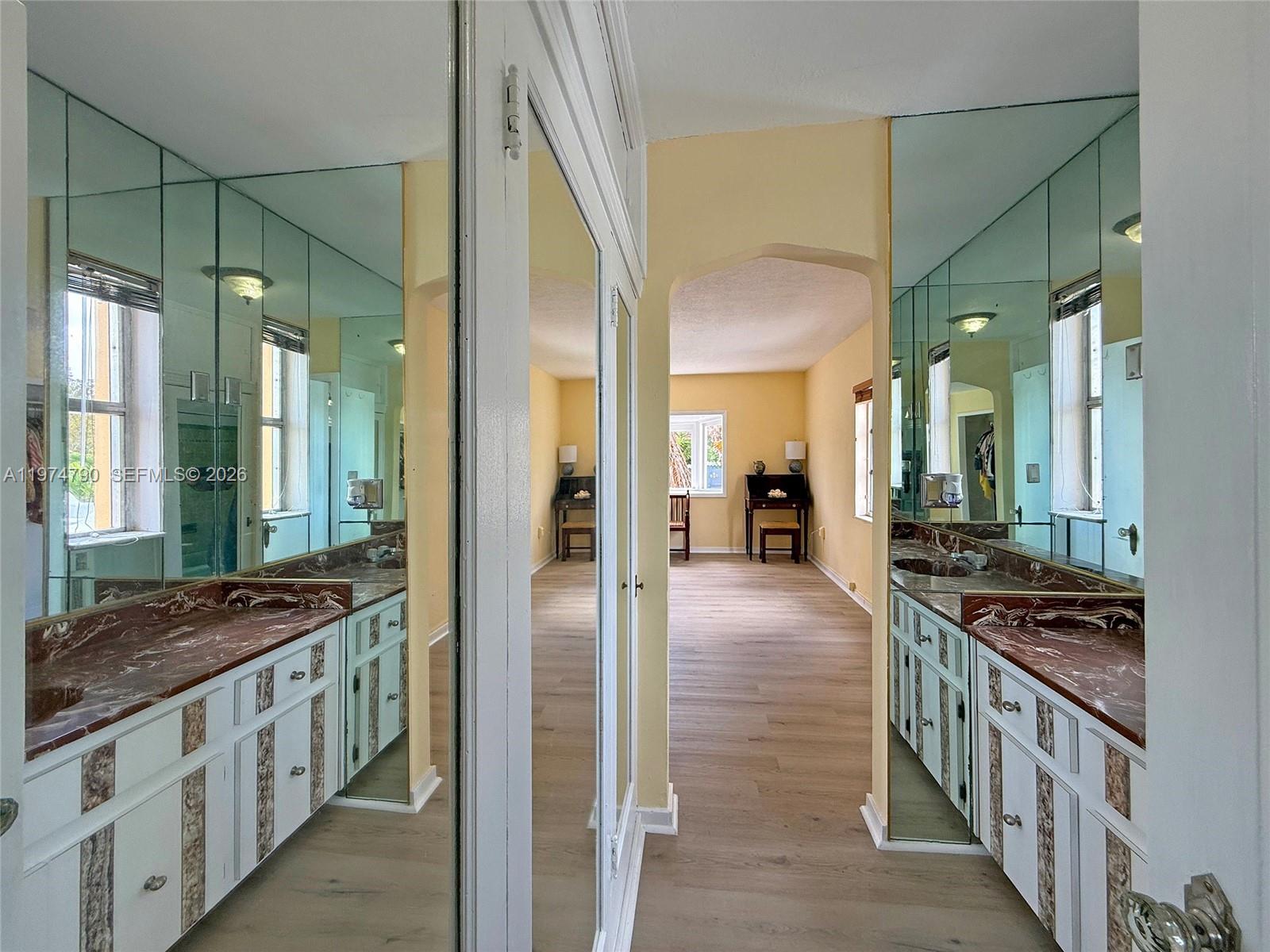 1727 SW 11th Ter Miami, FL 33135