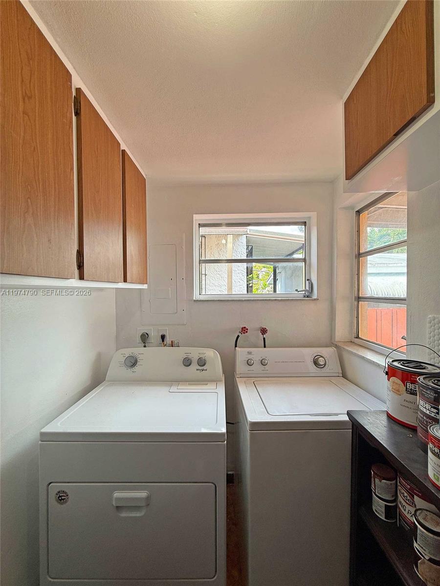 1727 SW 11th Ter Miami, FL 33135