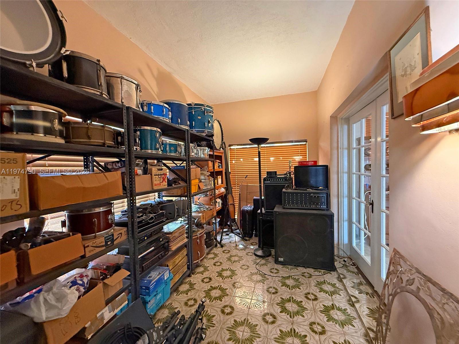 1727 SW 11th Ter Miami, FL 33135