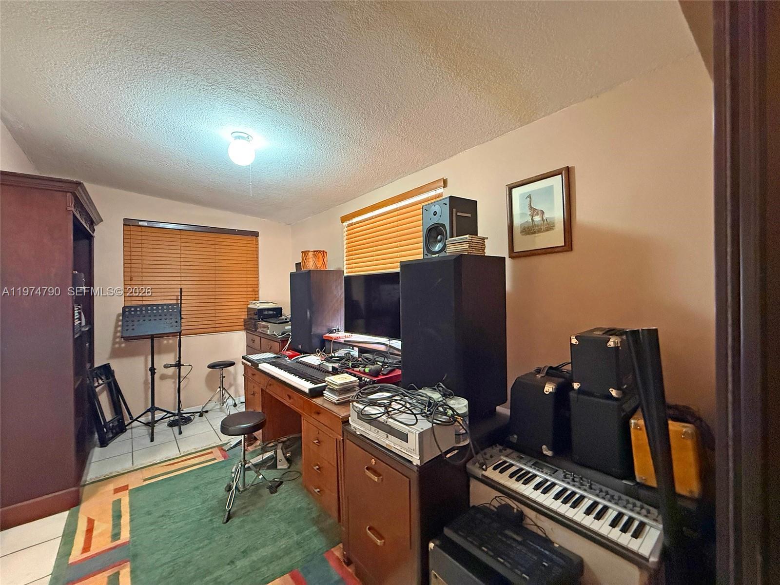 1727 SW 11th Ter Miami, FL 33135