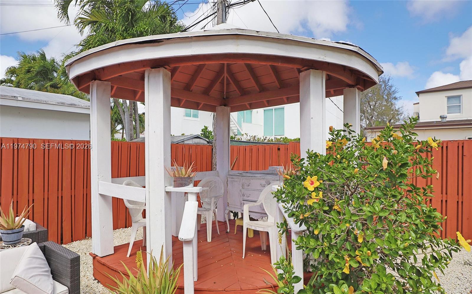 1727 SW 11th Ter Miami, FL 33135