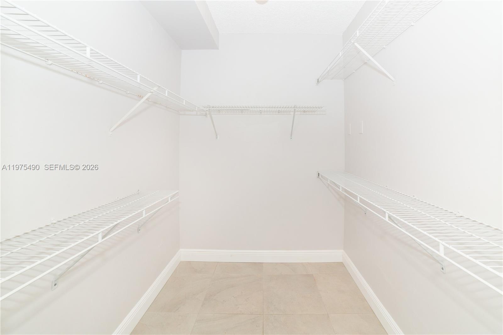 image Porto Bellagio Condo26