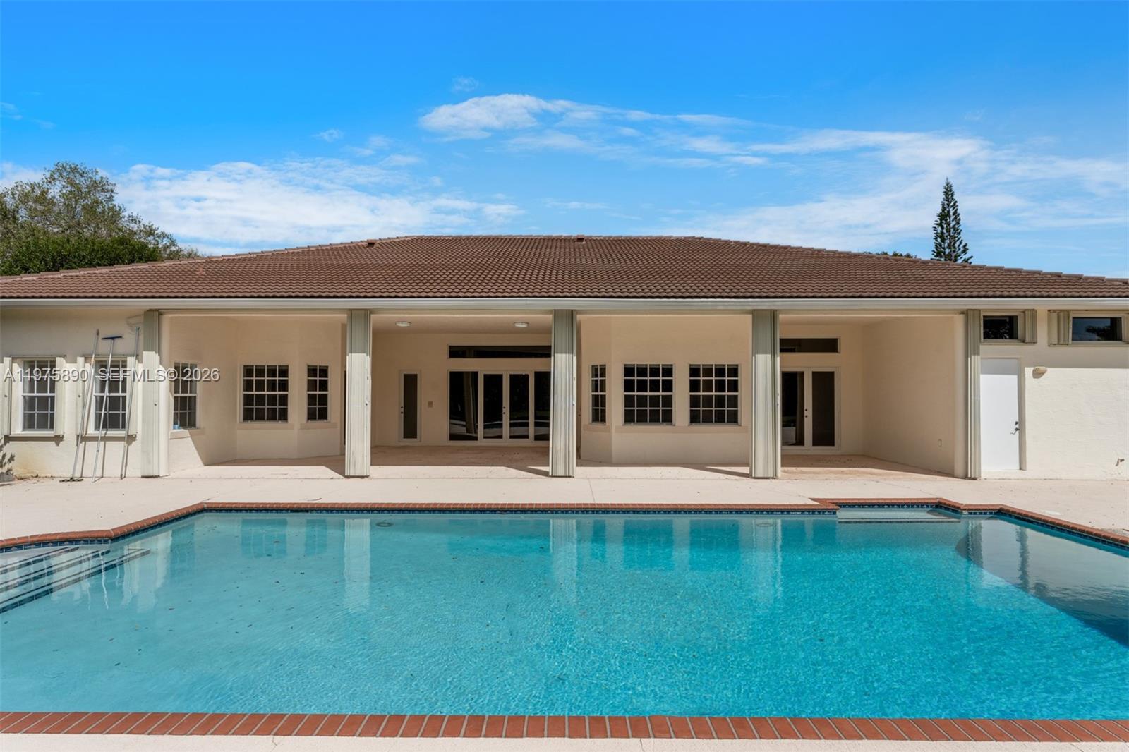 7280 SW 100th St Pinecrest, FL 33156