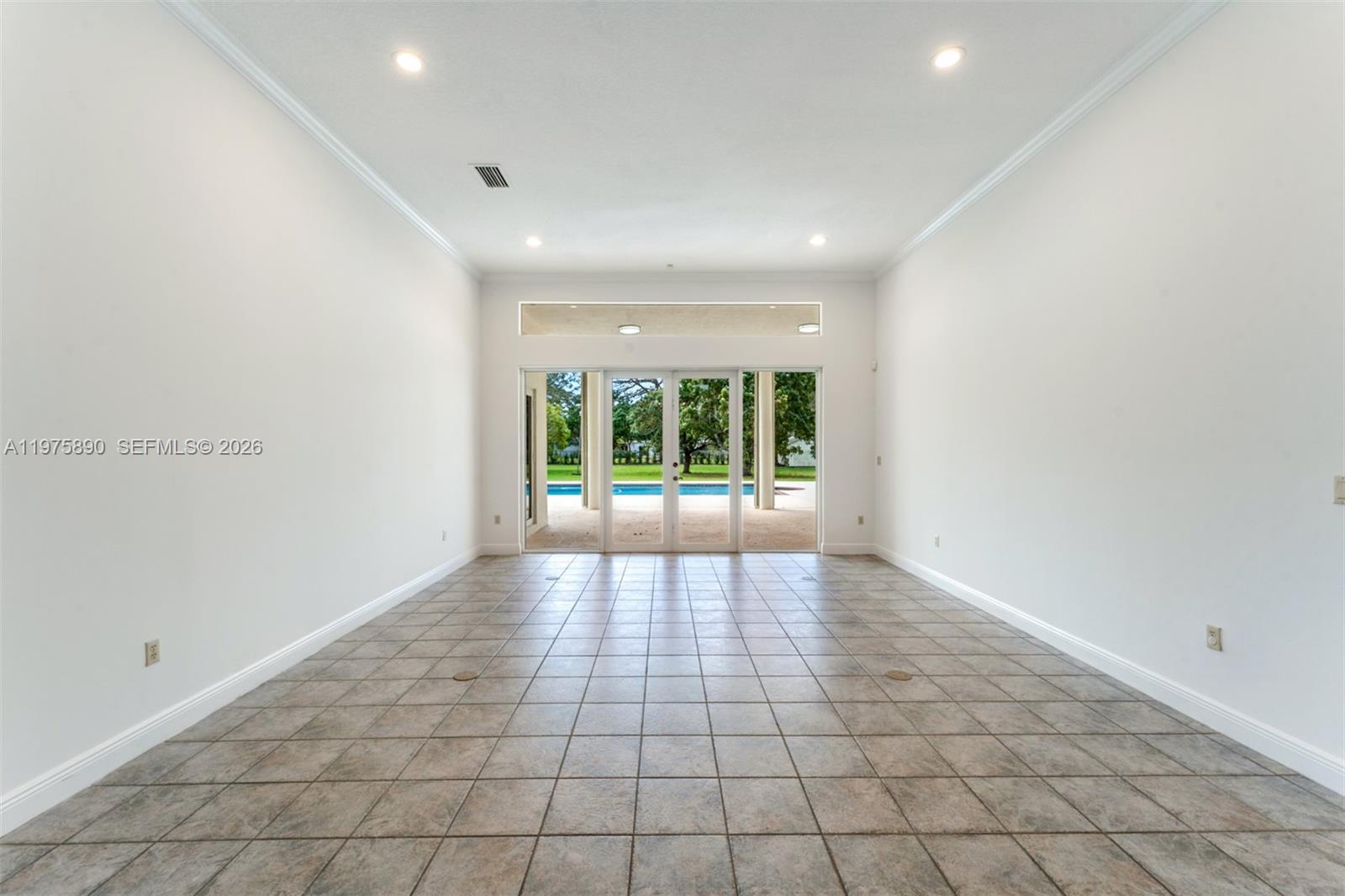 7280 SW 100th St Pinecrest, FL 33156