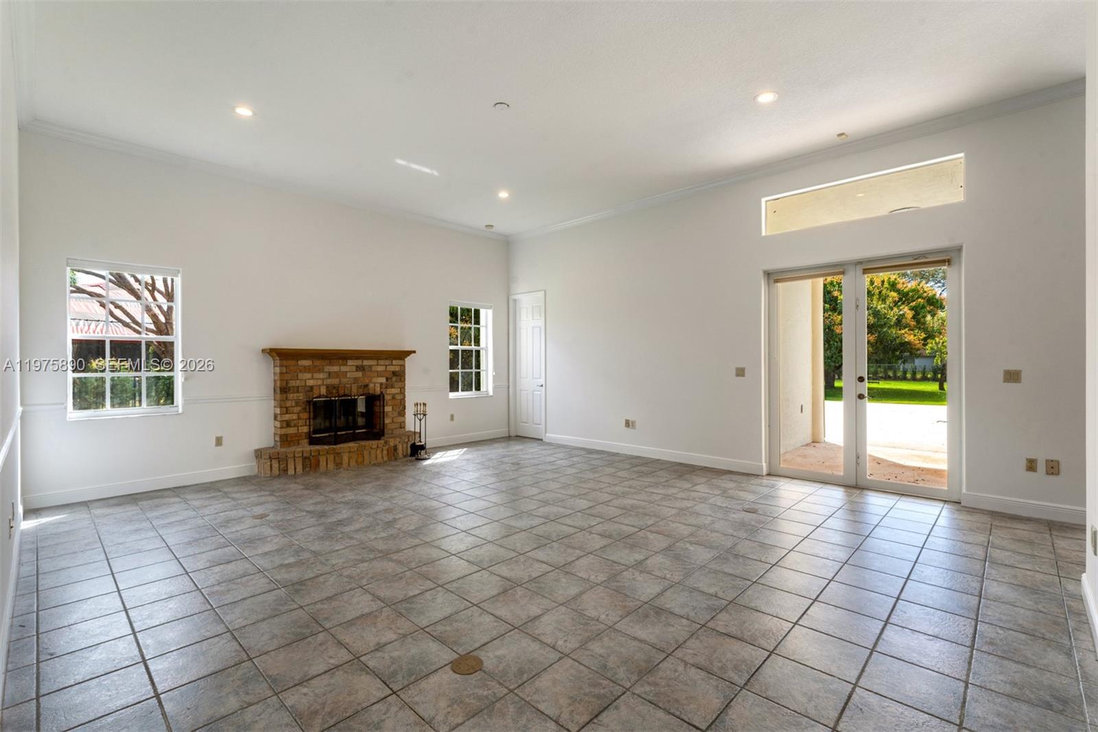 7280 SW 100th St Pinecrest, FL 33156