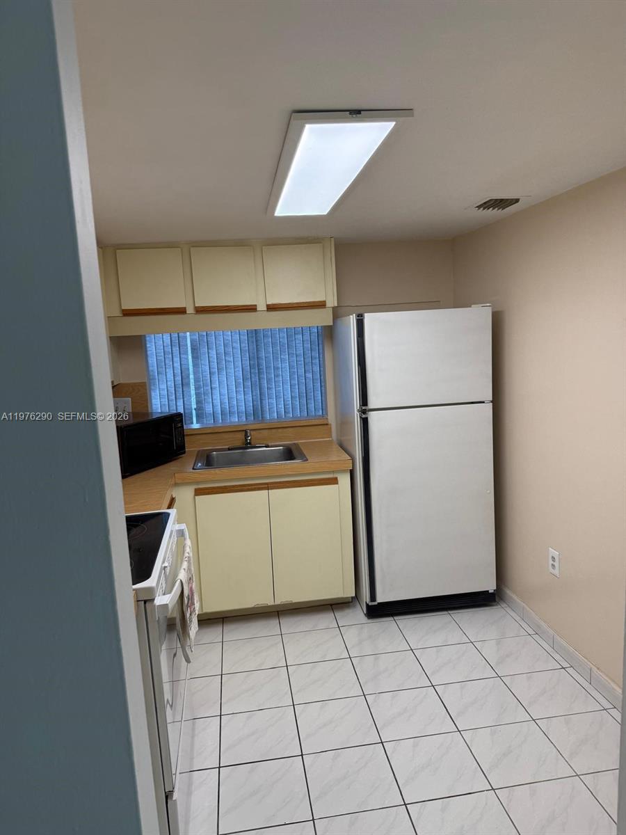 9400 West Flagler St #312 Miami, FL 33174