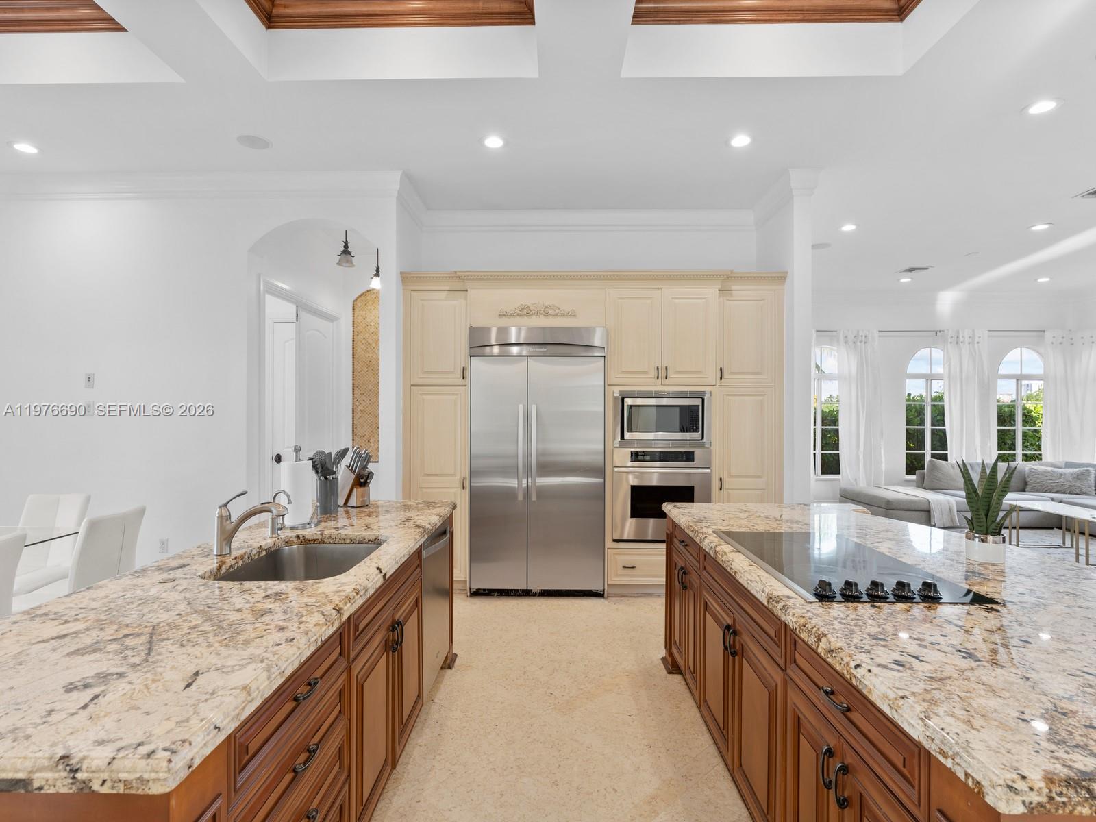 1223 Jackson St Hollywood, FL 33019