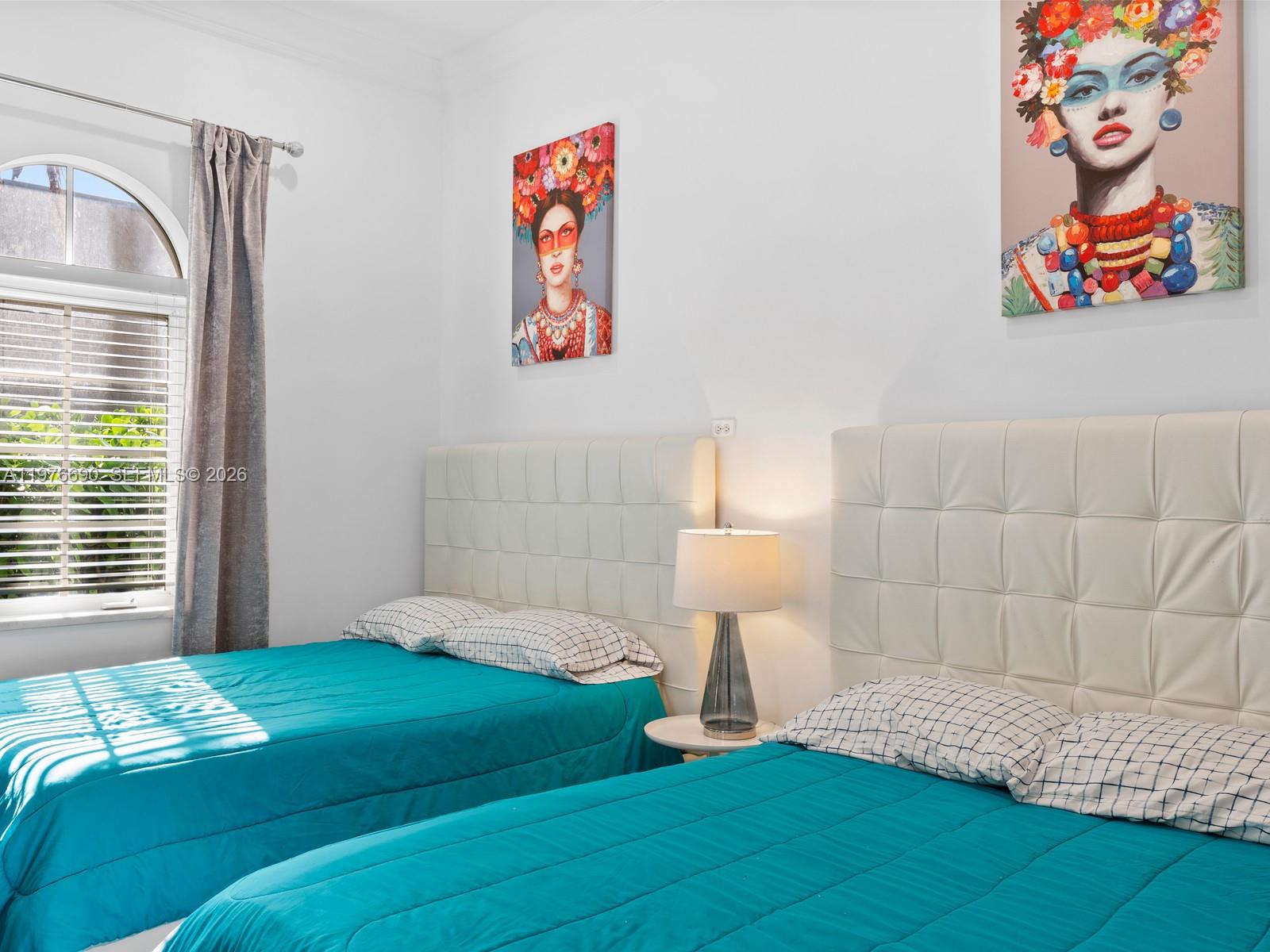 1223 Jackson St Hollywood, FL 33019