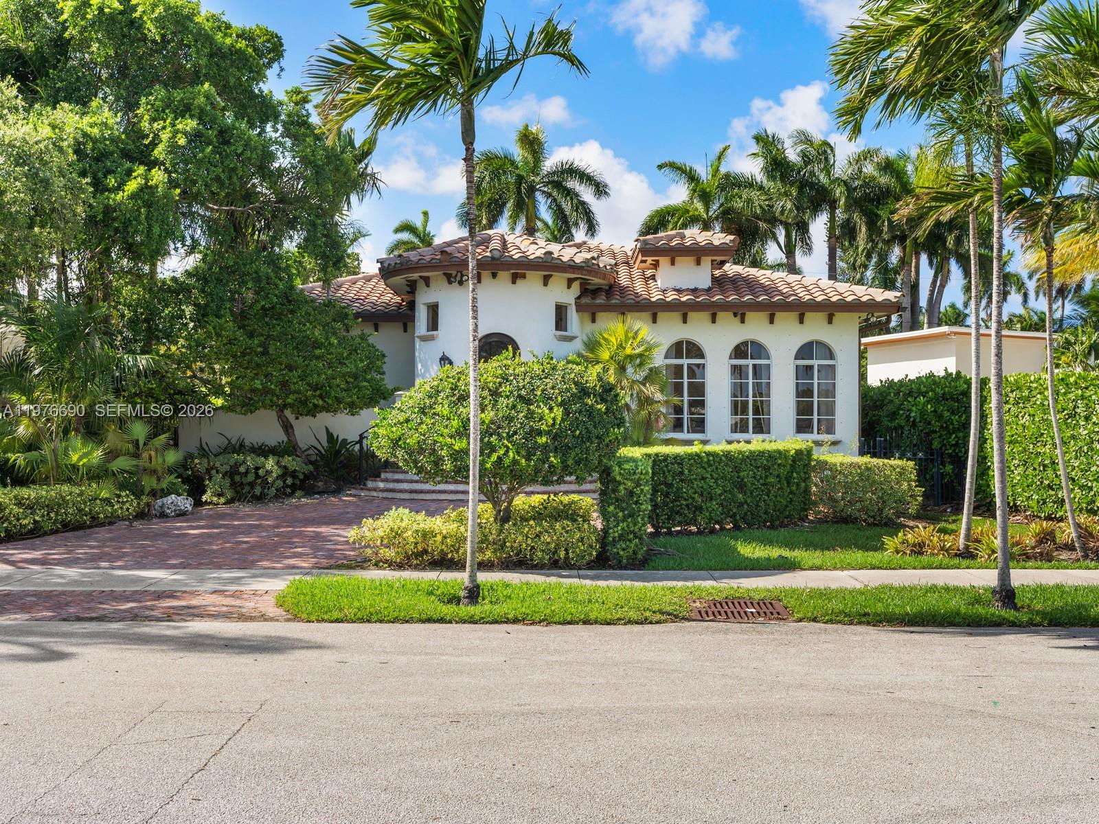 1223 Jackson St Hollywood, FL 33019