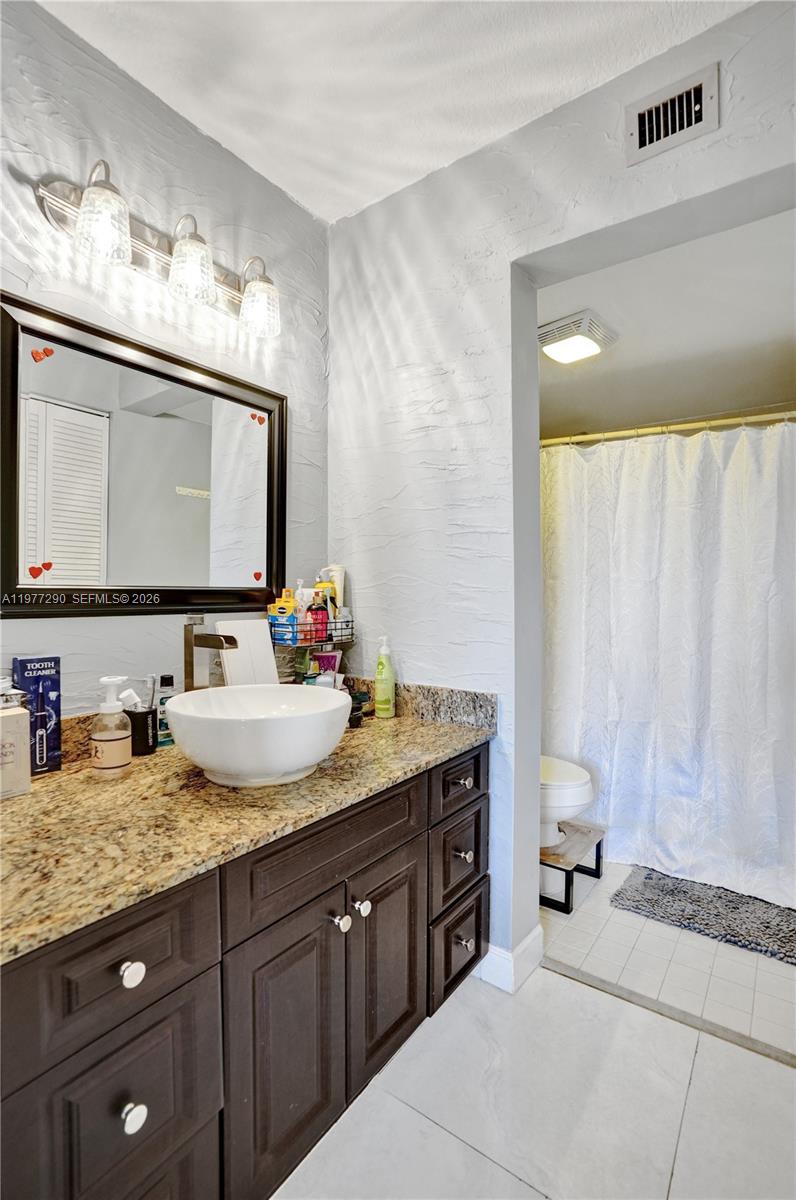 6575 W Oakland Park Blvd #506 Lauderhill, FL 33313