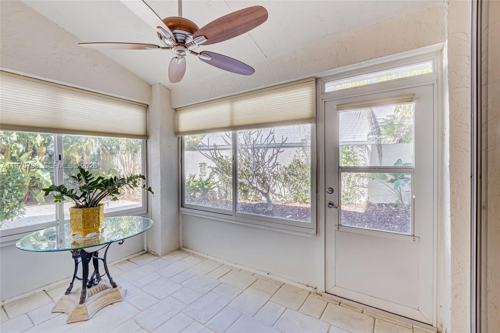 30 Windsor Ln Palm Beach Gardens, FL 33418