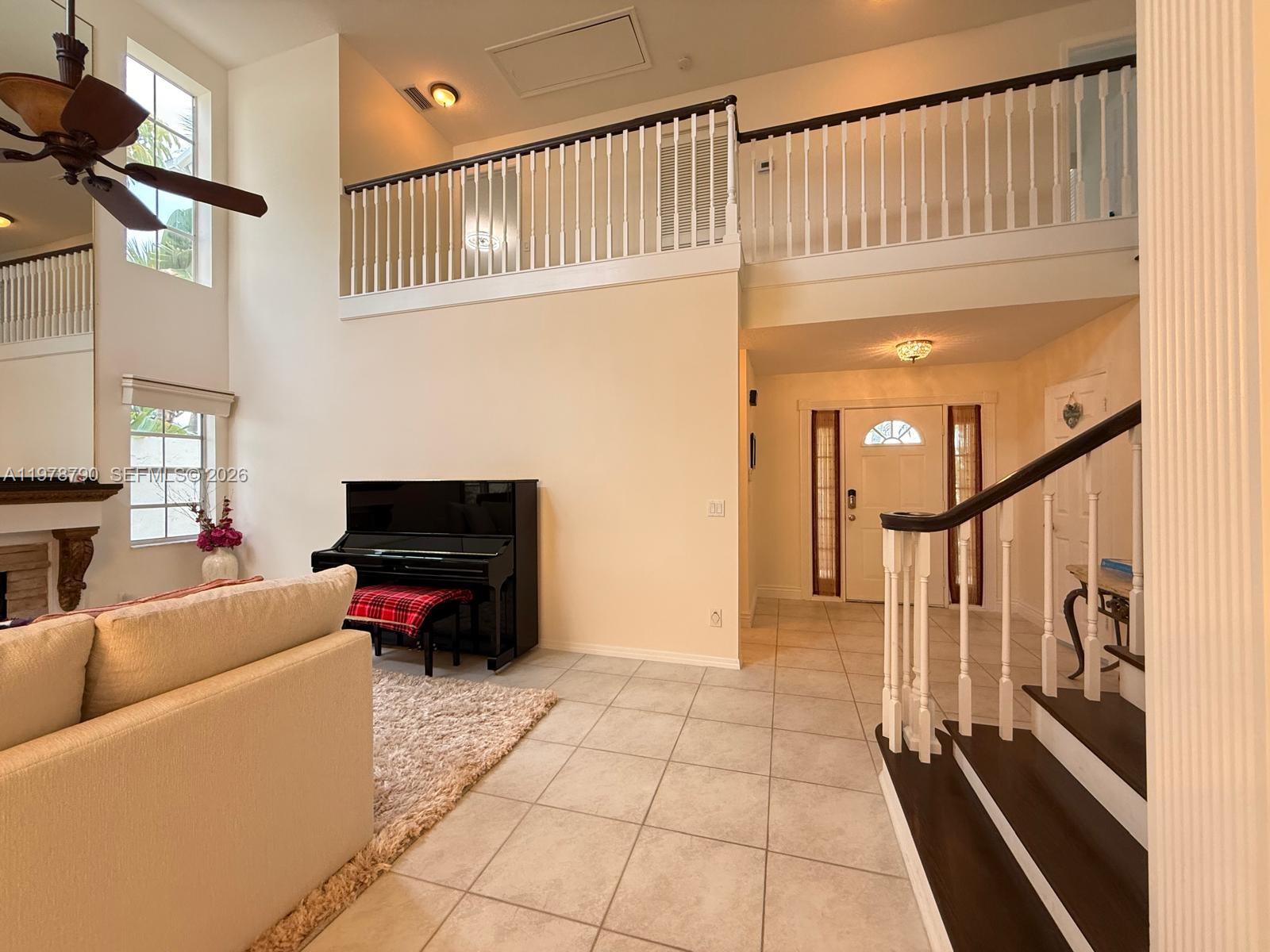 30 Windsor Ln Palm Beach Gardens, FL 33418