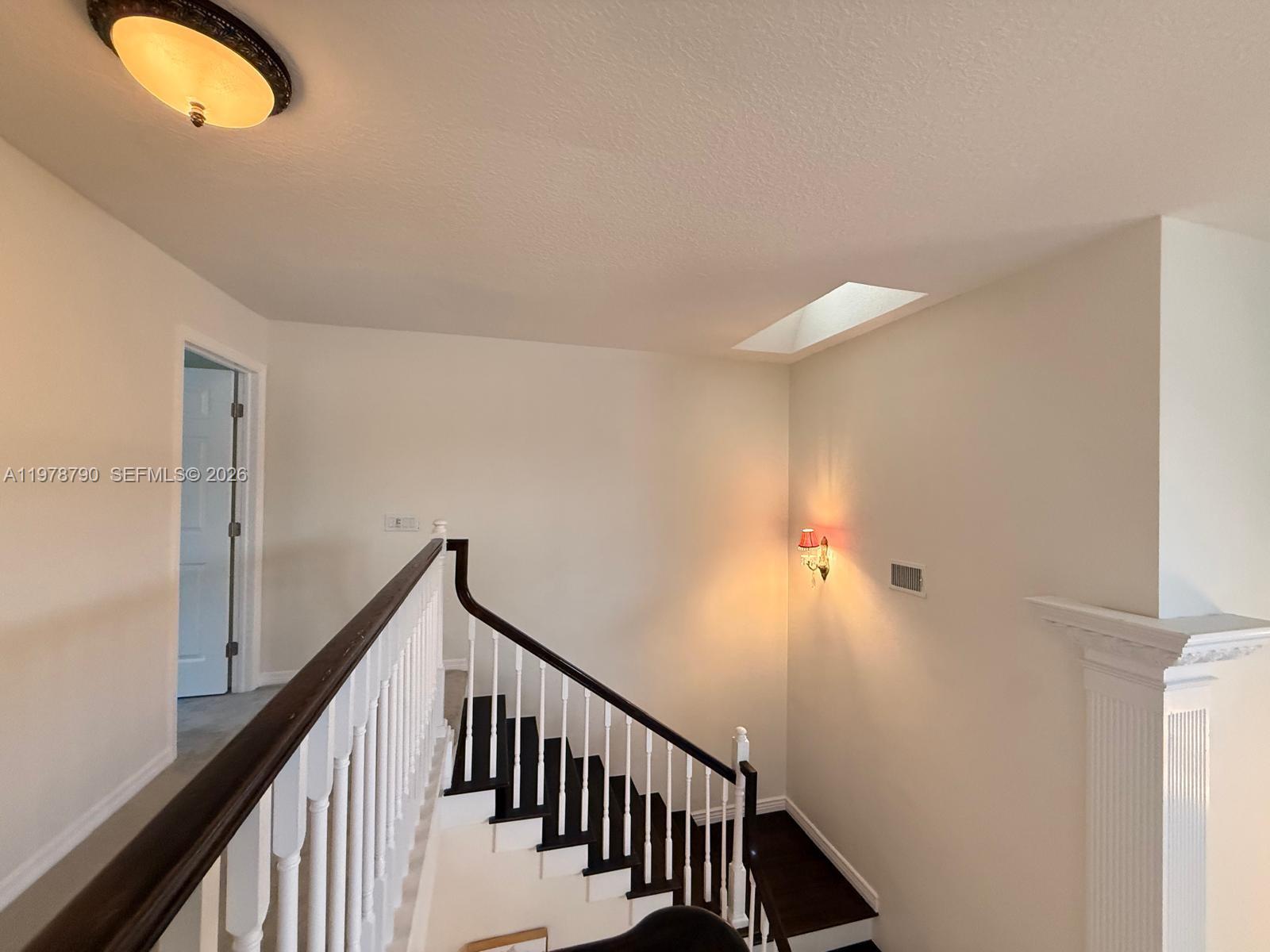 30 Windsor Ln Palm Beach Gardens, FL 33418