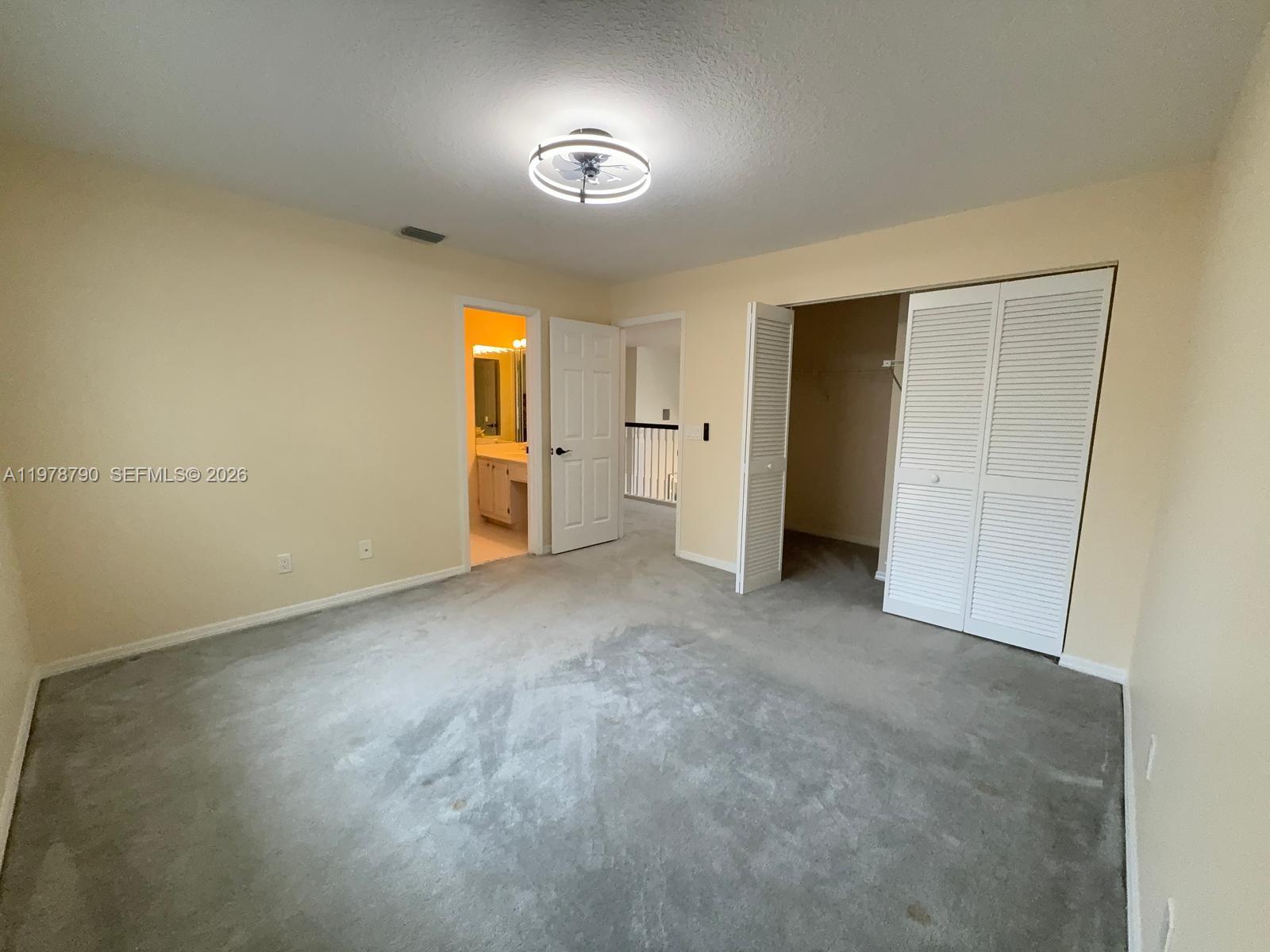 30 Windsor Ln Palm Beach Gardens, FL 33418