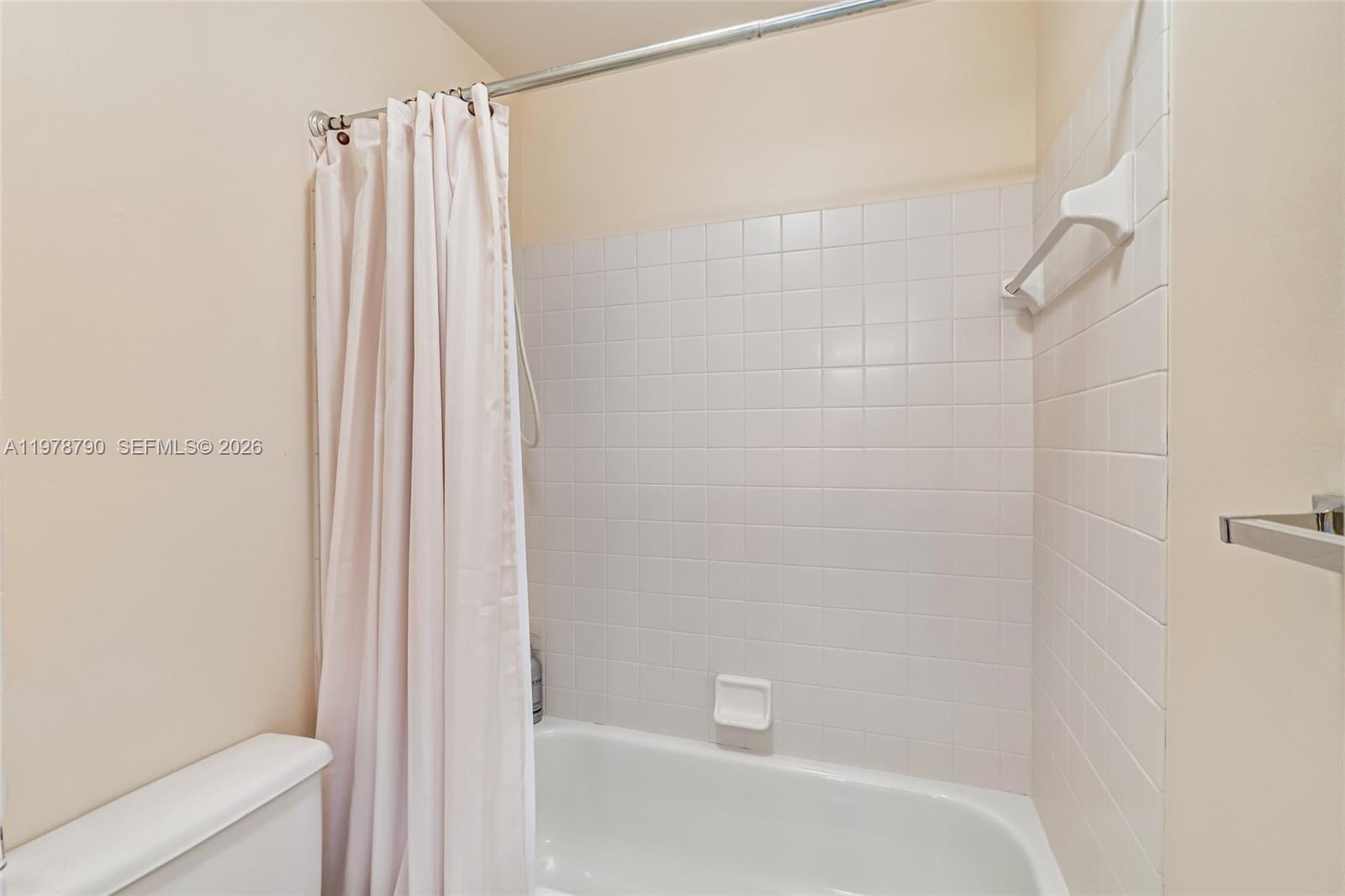 30 Windsor Ln Palm Beach Gardens, FL 33418